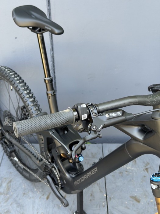 Электровелосипед MONDRAKER ZENDIT RR S 29/27.5'' 170mm, DJI Avinox M2S 800Wh, Vortex Grey, M/L