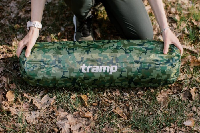 Килимок самонадувний Tramp з можливістю зістібання camo 185х65х5 UTRI-007