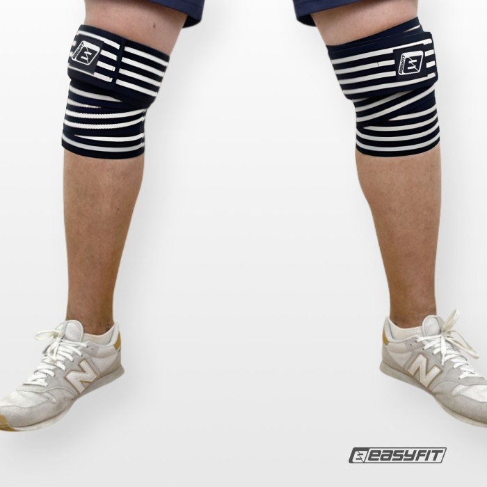 Бинт для присідань EasyFit фіксатор колінного суглоба (чорно-білий)
