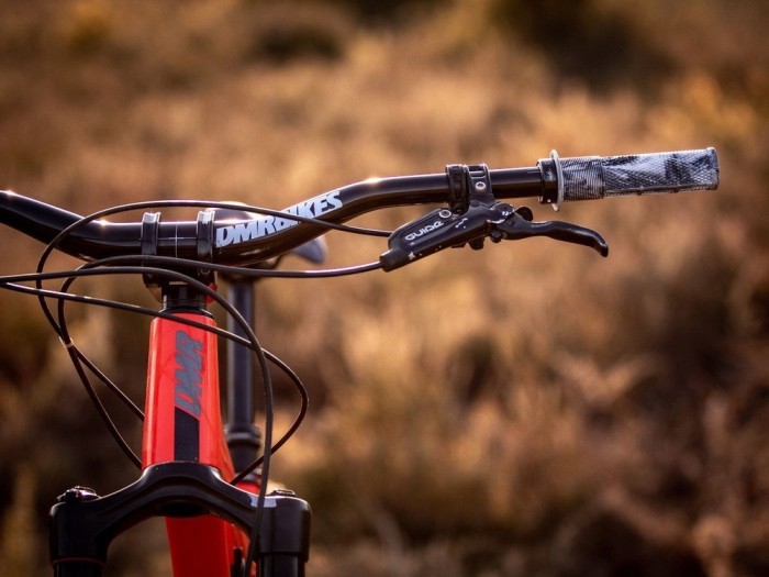 Кермо DMR Wingbar MK 4 35 20 мм підйом 800 мм ширина