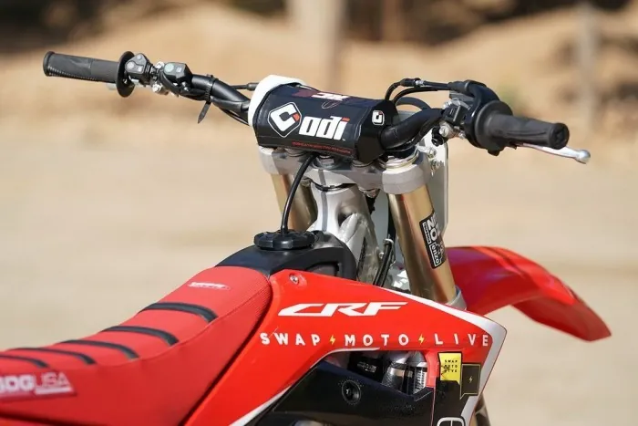 Мото кермо ODI MX Handlebars, Podium FLIGHT, McGrath, Graphite