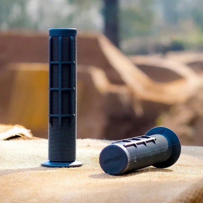 Грипсы DMR Grip Grid Red