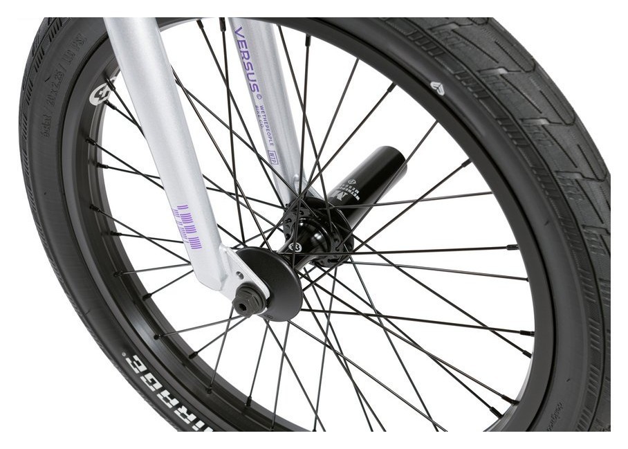 Велосипед WeThePeople BMX VERSUS 20.65″TT Hologram silver (01001130121)