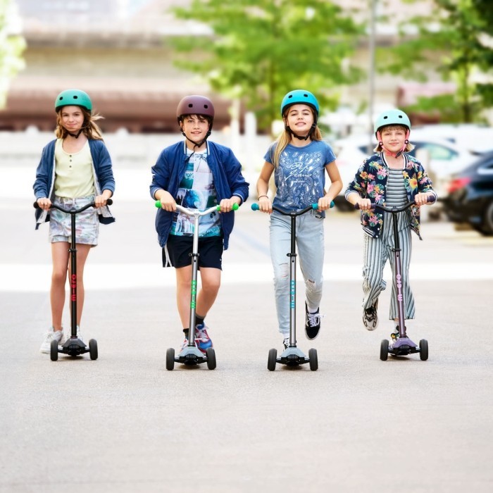 Самокат MICRO серии "Maxi PRO Deluxe" - СЕРЫЙ И АКВА (до 50 кг, 3-х колесный)