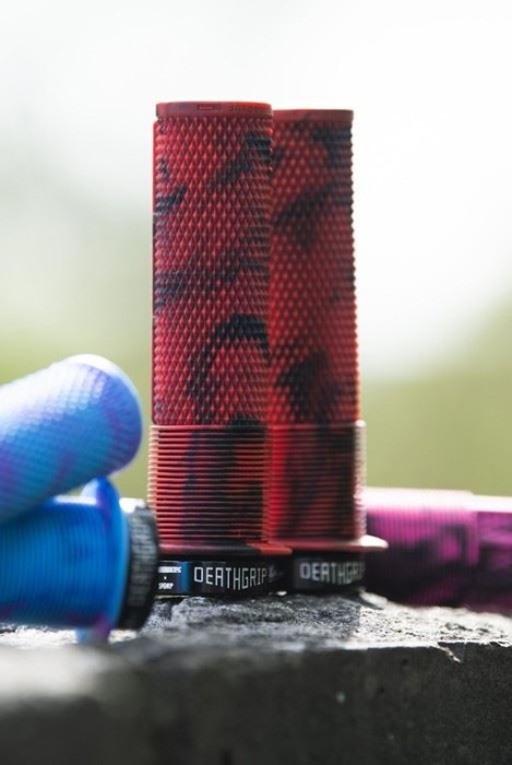Гріпси DMR Brendog DeathGrip Thick (A20) Flangeless [Marble Red]