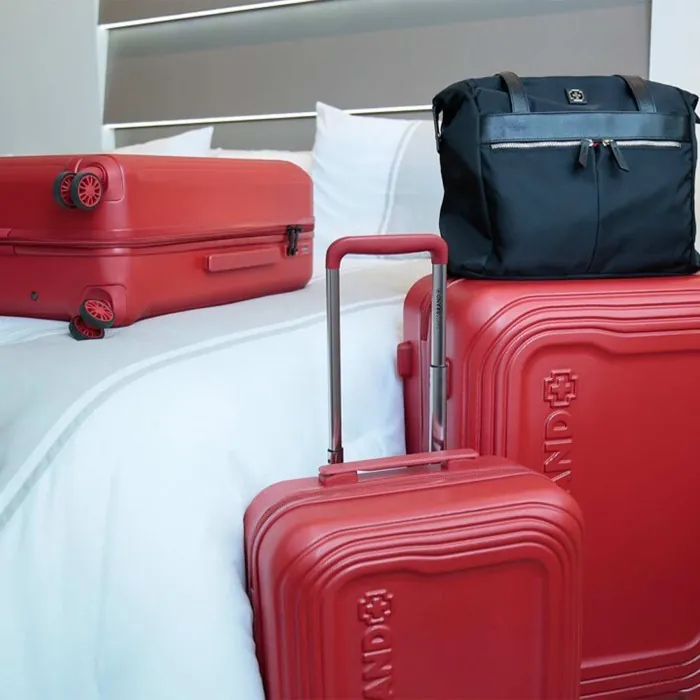 Валіза Swissbrand London (M) Red (SWB_LHLON201M) Discounted