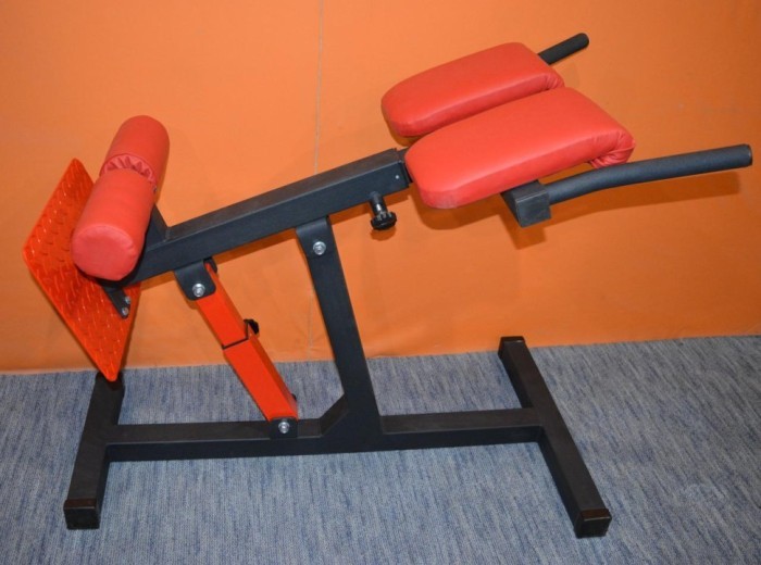 Гиперекстензия регулируемая с изменяющимся углом наклона, профессиональная серия до 200 кг.