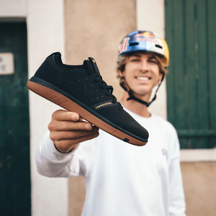 Велообувь Crankbrothers STAMP STREET LACE, Black/Gold (US9.5/EU43/275mm)