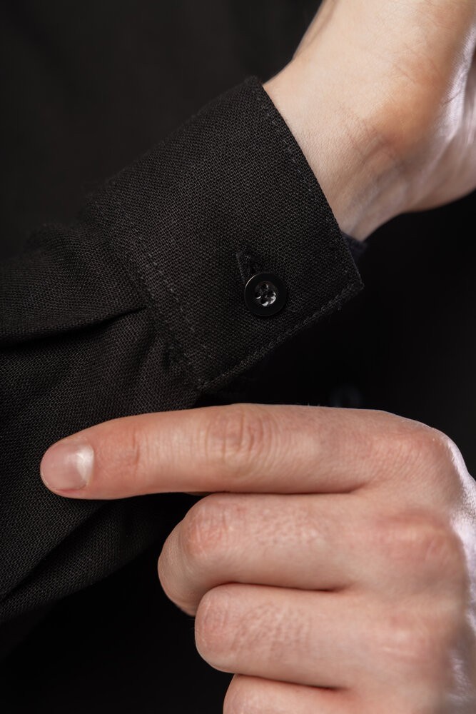 Черная мужская рубашка из льна casual. Рубашка свободного кроя легкая черная Pobedov Exlnt