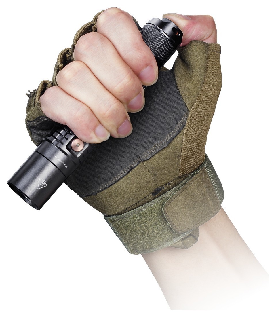 Ліхтар ручний Fenix UC35 V20 CREE XP-L HI V3