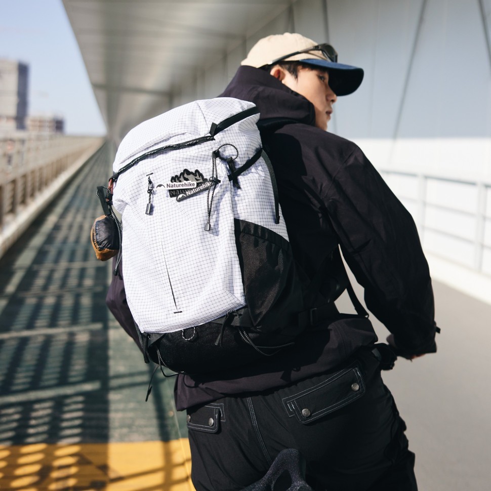 Рюкзак туристичний Naturehike Helium CNK2300BB017, 25 л, чорний, укр, укр