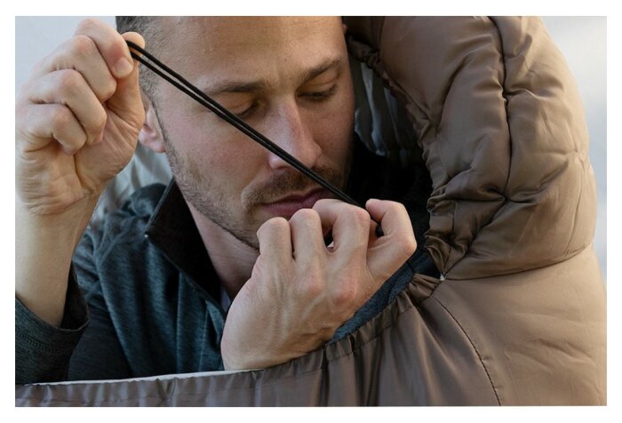 Спальник с капюшоном Naturehike MJ 600 CNK2300SD014, коричневый