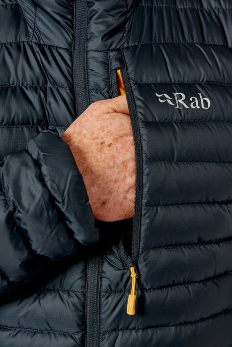 Легкий чоловічий пуховик Rab Microlight Alpine Jacket Beluga