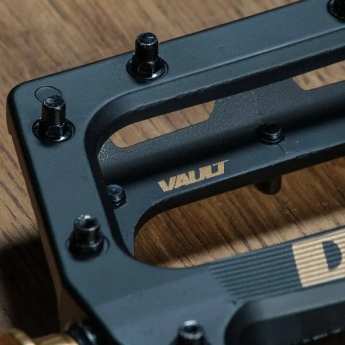 Педалі DMR Vault Magnesium SL Cast BLk