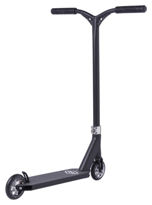 Трюковый самокат Striker Lux Pro Black Chrome Трюковый самокат Striker Lux Pro Black Chrome
