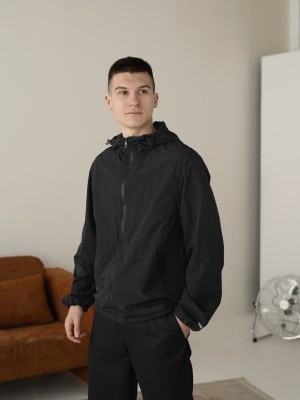 Мужская черная ветровка. Куртка-ветровка демисезонная легкая с карманами Pobedov Neon