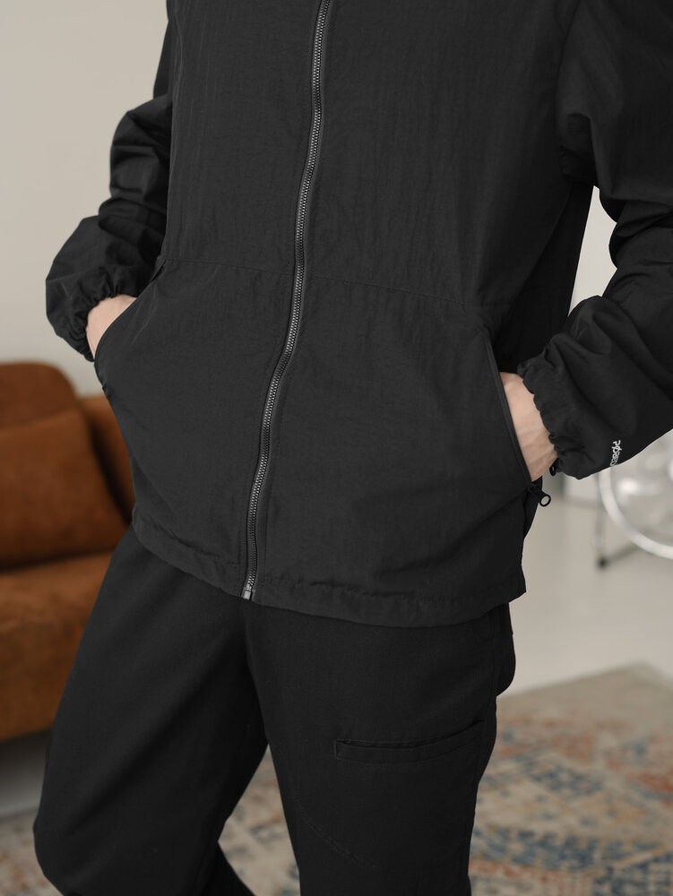 Чоловіча чорна вітрівка. Куртка-вітрівка демісезонна легка з кишенями Pobedov Neon, укр, укр