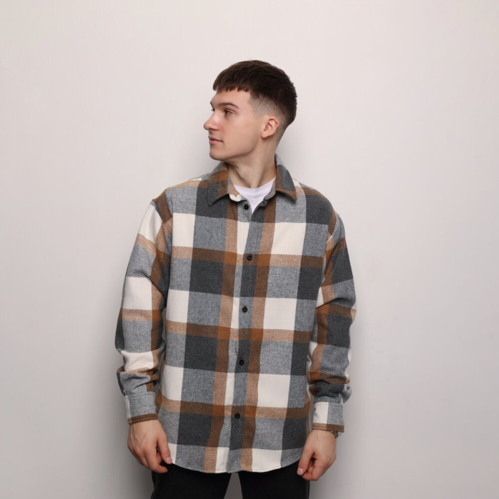 Рубашка в клеточку серо-коричневая. Мужская рубашка Pobedov Tartan в клеточку серо-коричневая