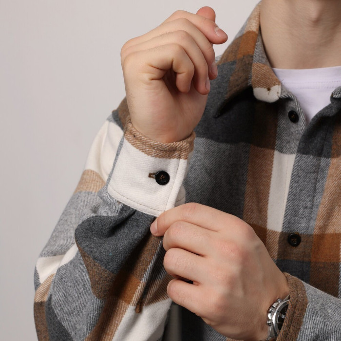 Рубашка в клеточку серо-коричневая. Мужская рубашка Pobedov Tartan в клеточку серо-коричневая