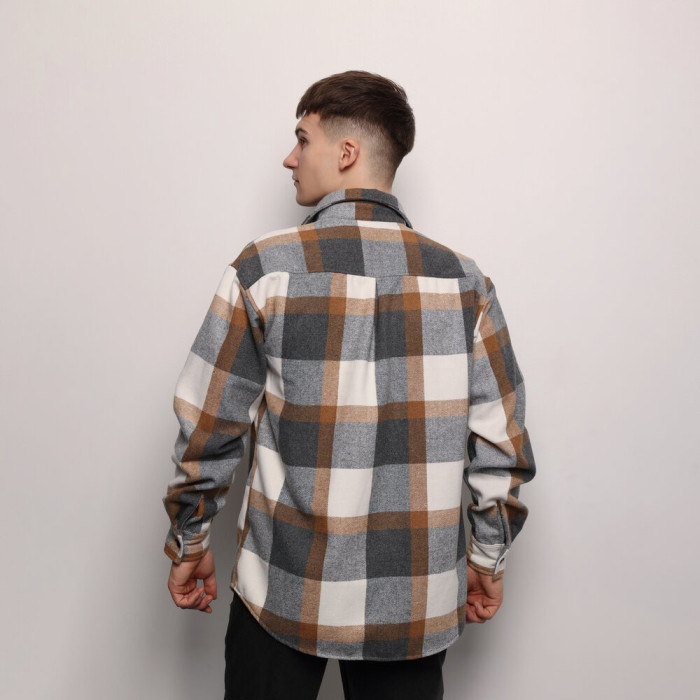 Рубашка в клеточку серо-коричневая. Мужская рубашка Pobedov Tartan в клеточку серо-коричневая