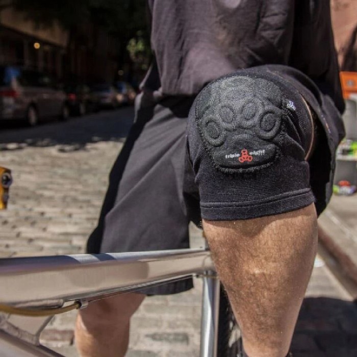 Наколінник Triple8 Covert Knee