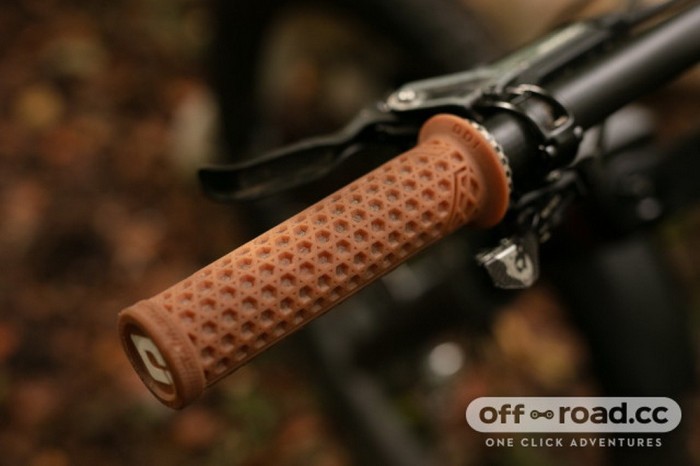 Грипси ODI Vans v2.1 Lock-On MTB Closed End 135mm Graphite/Gray Checker