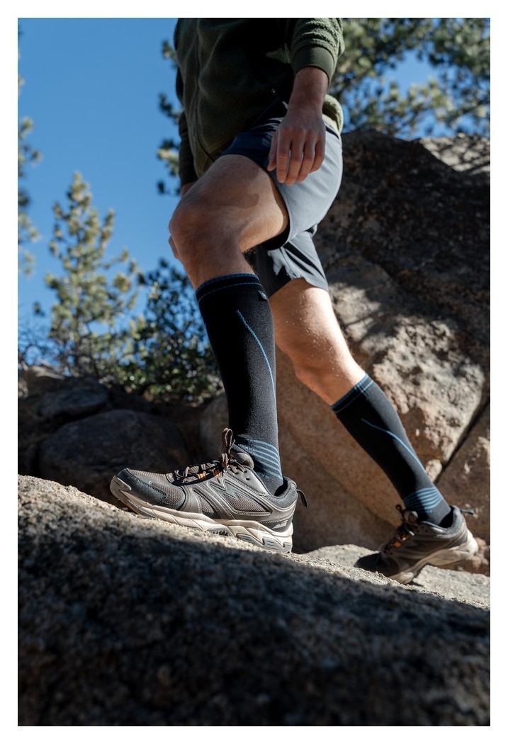 Водонепроникні шкарпетки Dexshell Longlite Socks 2.0, блакитні полоски, розмір S (36-38)