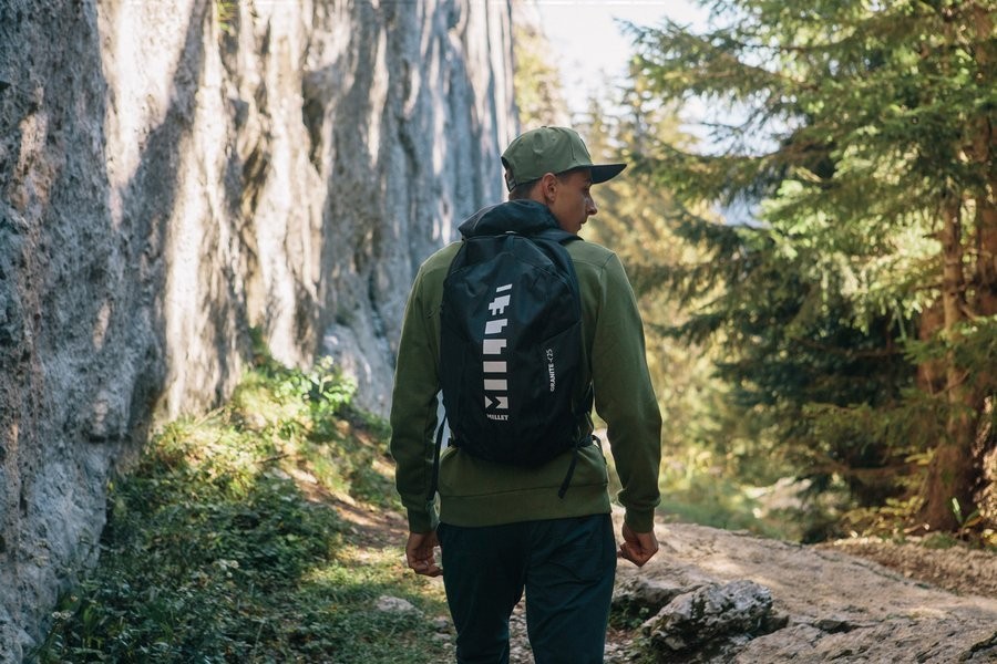 Рюкзак Millet GRANITE 25 L Black print 8258 (MIS2237-WRH)