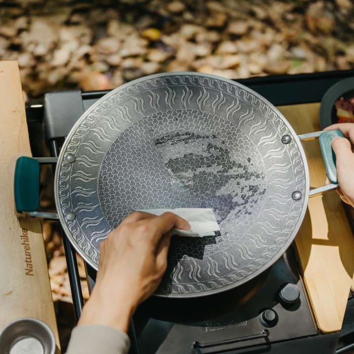 Сковорода з нержавіючої сталі з силіконовими ручками Naturehike CNK2550CF011, 34 х 34 см, укр, укр