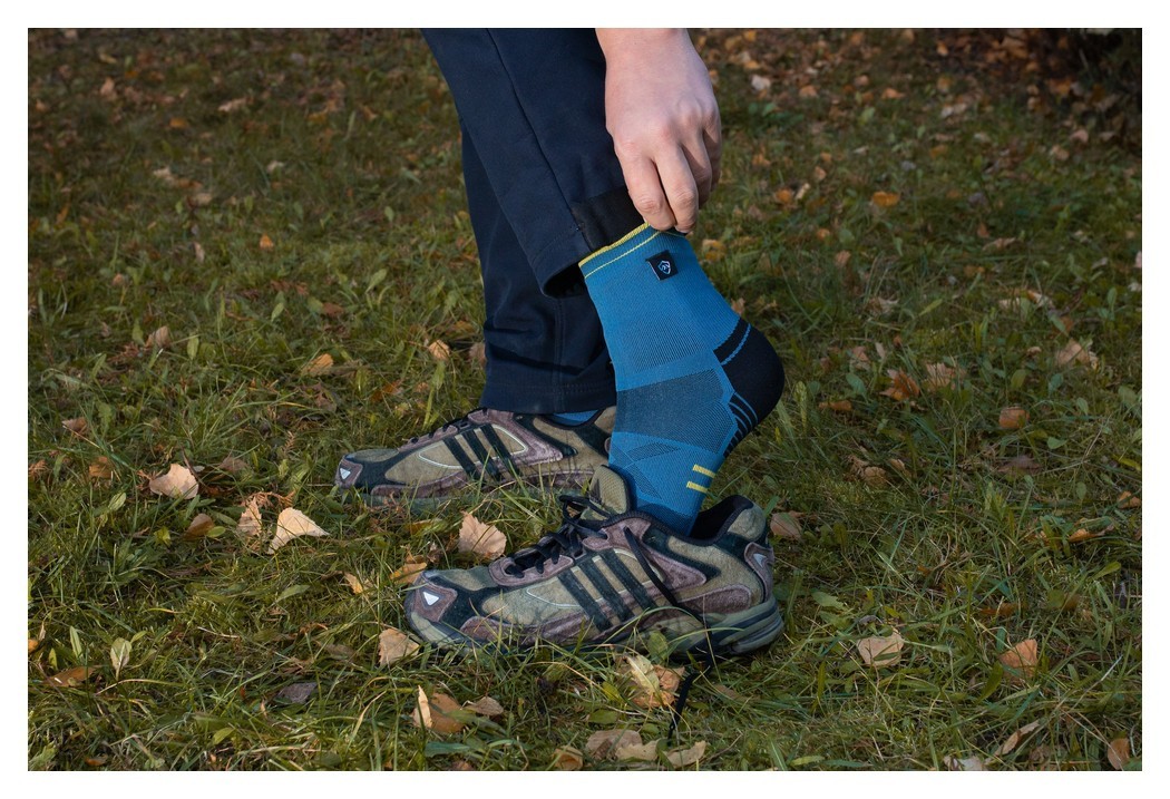 Шкарпетки водонепроникні Dexshell Running Lite 2.0 Socks, темно-блакитні, розмір L (43-46)