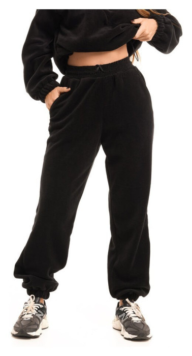 Черный костюм зимний флисовый. Теплый костюм женский Pobedov Huggi женский