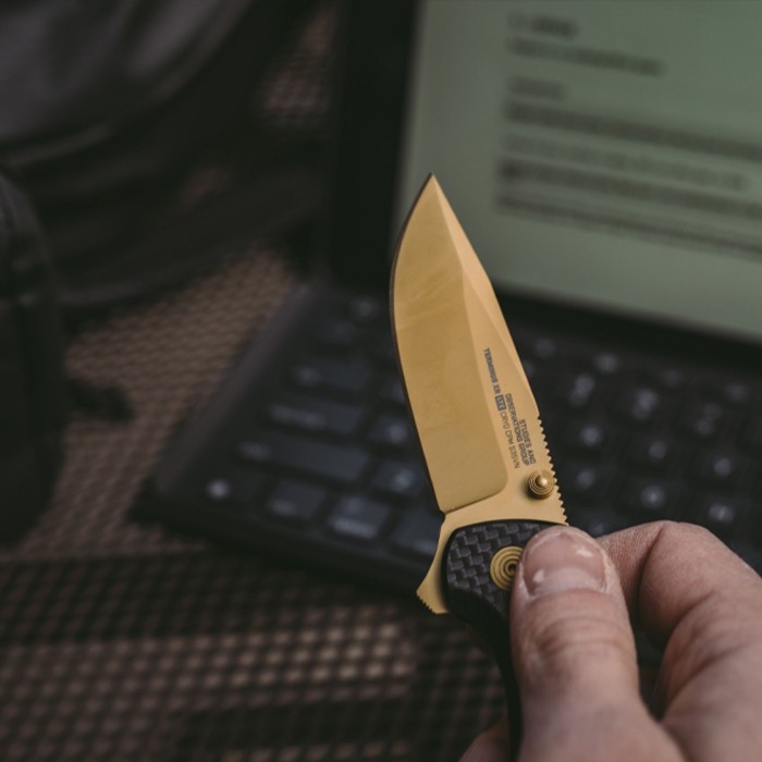 Розкладний ніж SOG Terminus XR LTE, Carbon/Gold