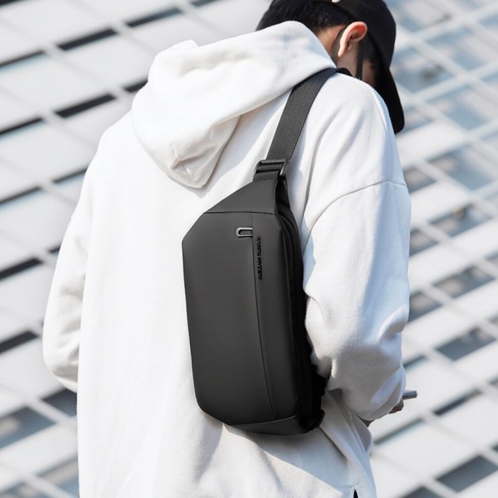 Сумка на одно плечо Mark Ryden Spike MR7999