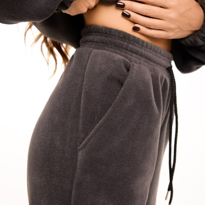 Темно-серый зимний костюм флисовый. Теплый костюм женский Pobedov Huggi женский