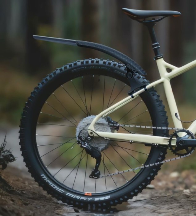 Крыло заднее Green Cycle GMG-13, поликарбонат и нейлон, 360х73мм, черное