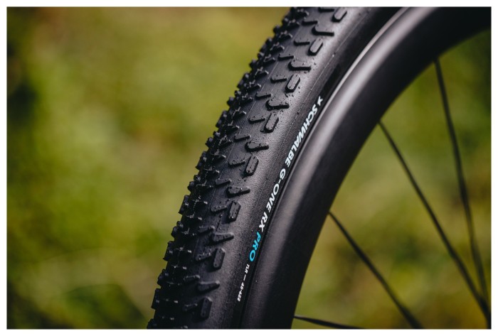 Покрышка 28x2.00 (50-622) Schwalbe G-ONE RX EVO, V-Guard, TLR, B/TS-SK HS637 ADDIX Race 67EPI