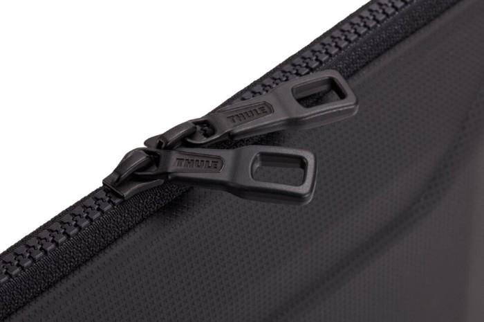 Чохол Thule Gauntlet 4 MacBook Sleeve 14'' (Black) (TH 3204902), укр, укр