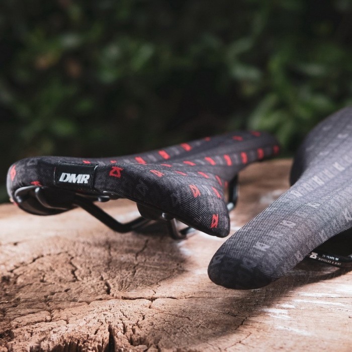 Велосипедне сідло DMR SADDLE 25 Red, укр, укр