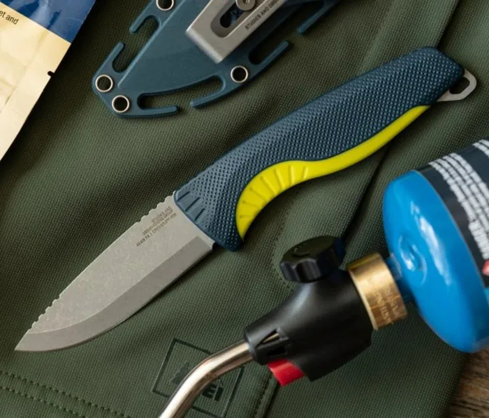 Ніж SOG Aegis FX, Indigo/Acid Yellow