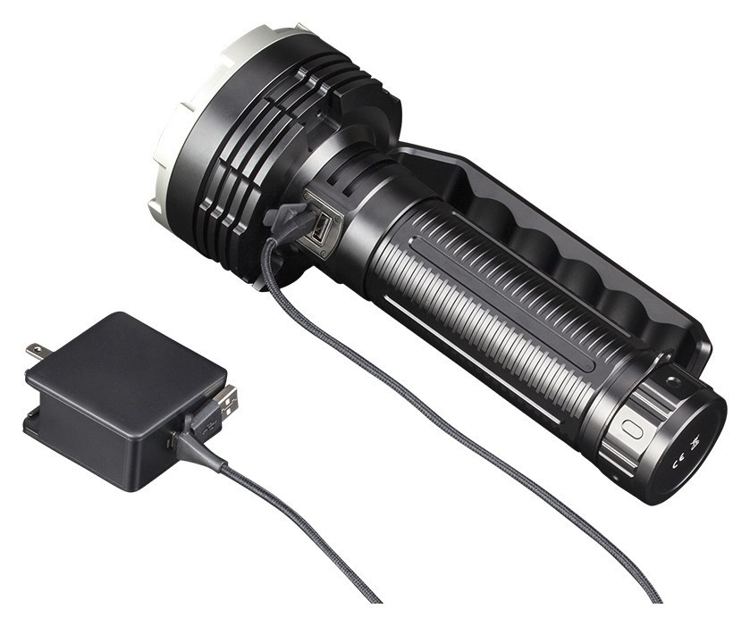 Фонарь ручной Fenix LR80R