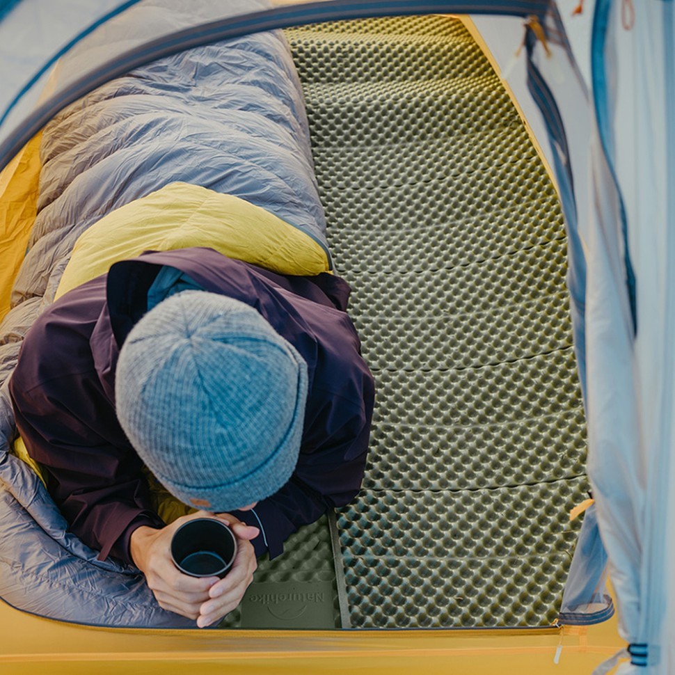 Килимок туристичний складаний одномісний IXPE Naturehike CNK2450WS044 з алюмінієвою плівкою, 195x60x1.8 см, оливковий, укр, укр