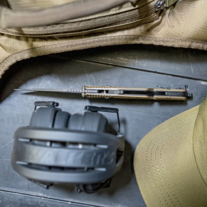 Раскладной нож SOG Trident AT, Flat Dark Earth-Tanto