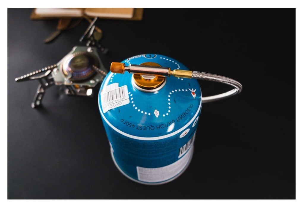 Набор Газовая горелка титановая BRS-3000T + Газовый баллон резьбовой бутановый Quest, 450гр