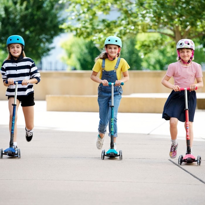 Самокат MICRO серії "Maxi Deluxe Foldable LED" - КОРАЛОВИЙ (складний, до 50 kg, 3-х колісний, світло), укр, укр