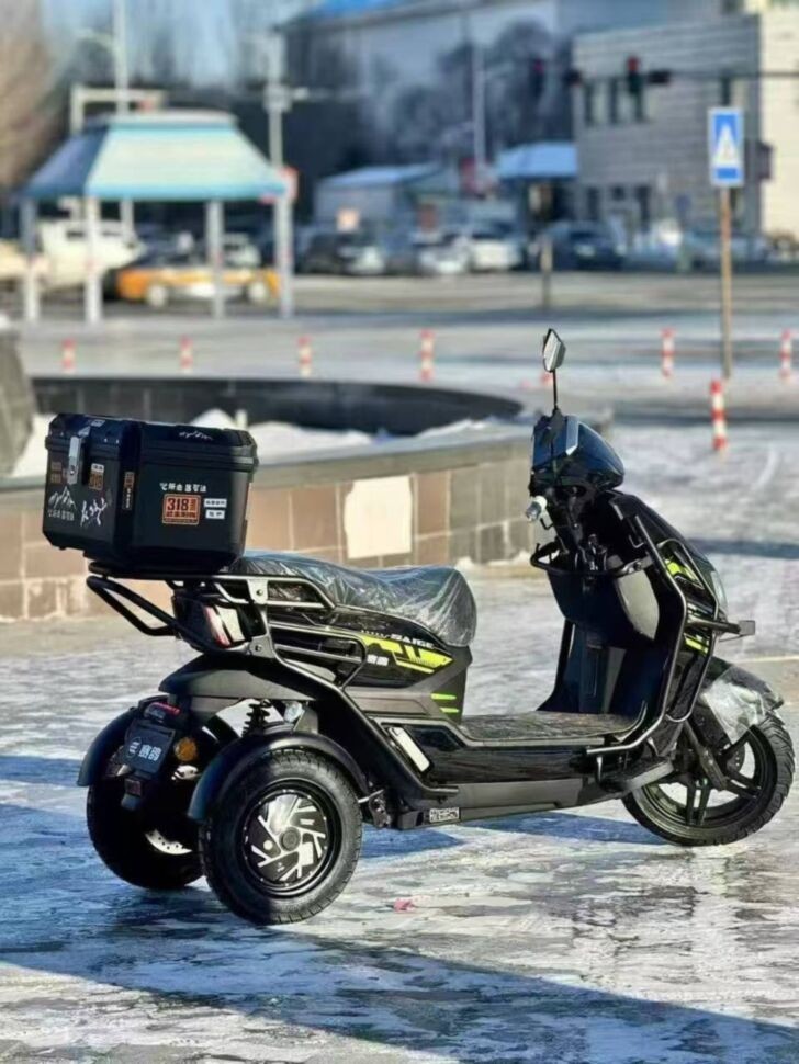 Електричний мопед CRUZZER ECO SMART