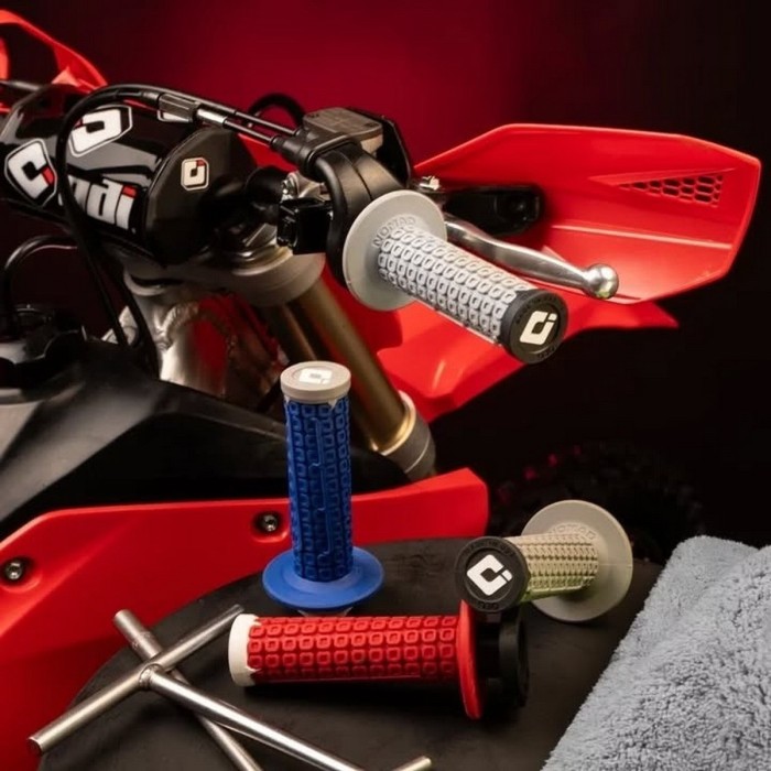 Мото гріпси ODI NOMAD V2 Lock-On Off-Road Grip RED/White