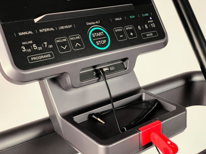 Бігова доріжка FitLogic CM1802