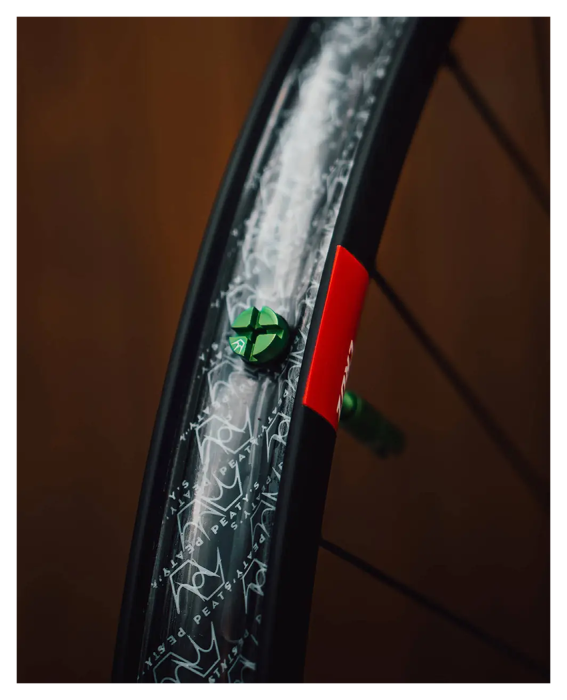 Ниппели Peaty's x Chris King Tubeless Valves, 42mm, Gold