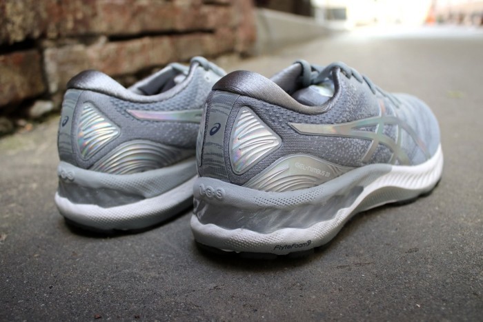 Кросівки для бігу Asics 1011B290 GEL-NIMBUS 23 PLATINUM Grey 2021, укр, укр