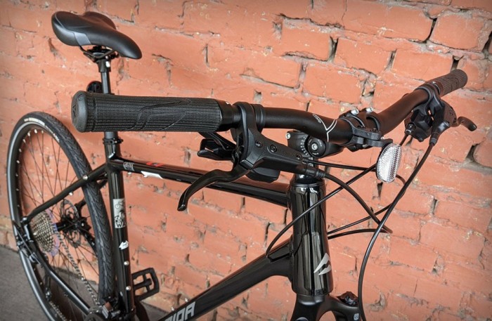 Велосипед 28" Merida Crossway 300 Glossy Black (2023)